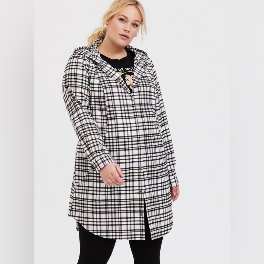 torrid Black, White & Pink Plaid Hooded Jacket. Size 3x. NWT